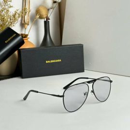 Picture of Balenciga Sunglasses _SKUfw54044930fw